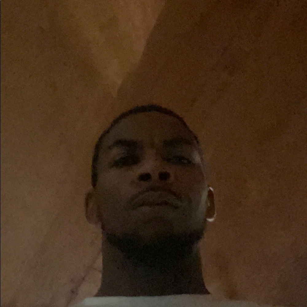 Meet your Posher, Devin